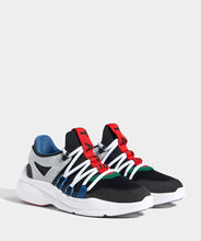 Load image into Gallery viewer, Black & White Yung 96 Sneakers