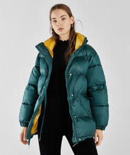 Load image into Gallery viewer, Mom fit jeans